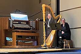 Bill Beninfield at the organ and Erin Wood at the harp